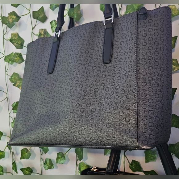 Guess- Large Grey Bag - Picture 11 of 11